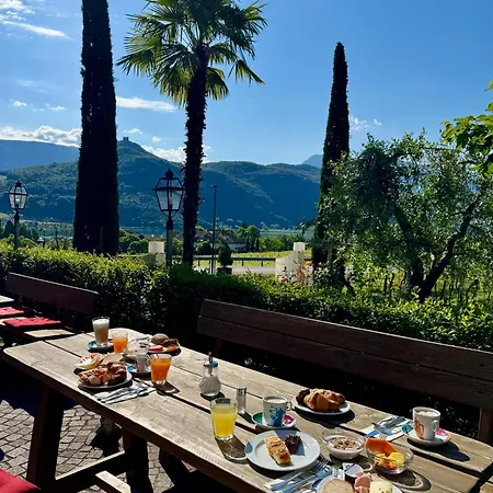 Hotel Kalterer Hof 3*